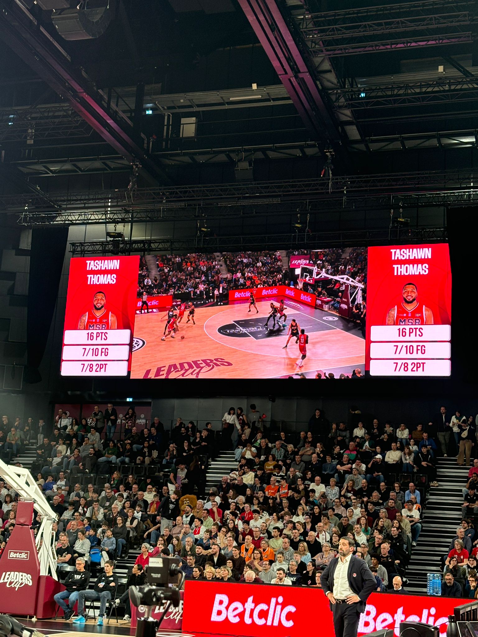 Fans engaged in a live ScreenUp moment